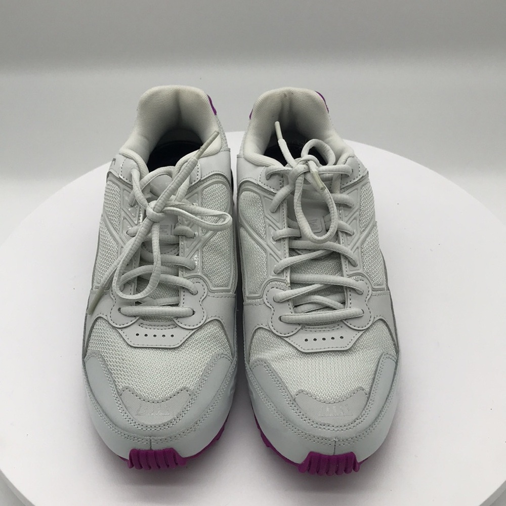 Nike womens Shox Shocks sneakers size 8.5 US - Picture 2 of 6